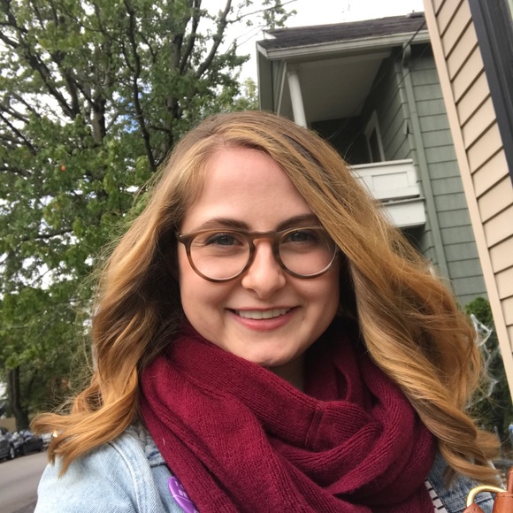 Meet your Posher, Allison - Picture 3 of 7